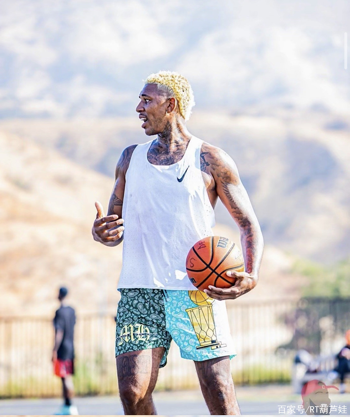 曼城的痛！阿尔瓦雷斯轰世界波：攻破皇马球门创造历史，41场22球